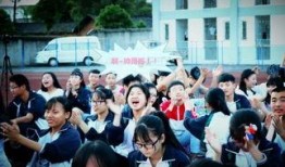 重庆高中爆料事件最新情况,真相逐步浮出水面，学生权益引发社会关注